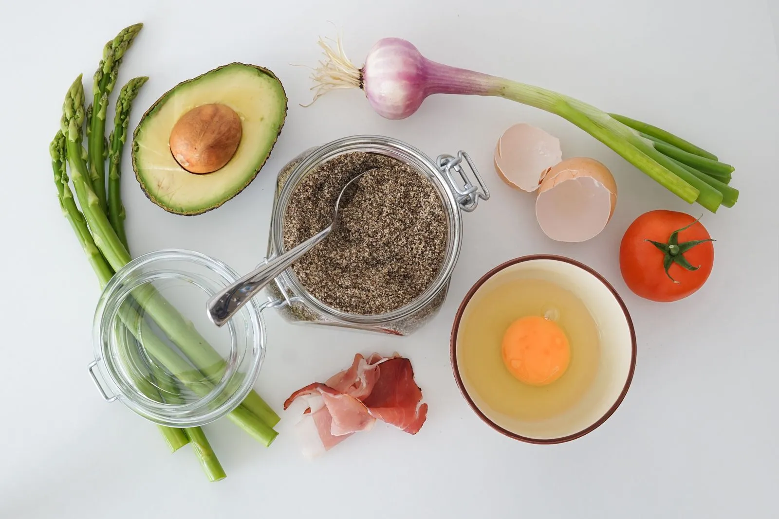 Régime keto débutant : bienfaits, risques et liste d'aliments